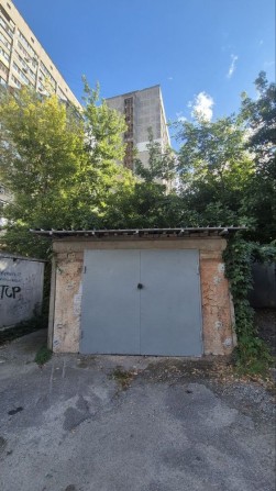 Продам гараж на вул Незалежності (Титова) - фото 1