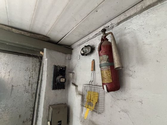 продам гараж в центрі міста Днепр