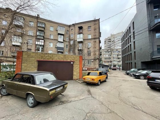 Гараж на 2 машини вул. Яворницького 46 Власник Днепр