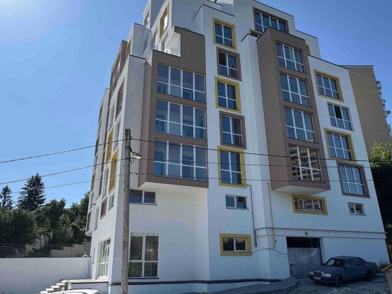Продаж паркомісця в підземному паркінгу в новобудові вул.Очеретяна Львів