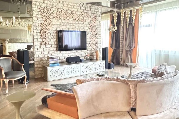 Продаж 3-кімнатної квартири, вул. Юрія Іллєнка (Мельникова) 18б, Шевченківський район, ЖК Парус - фото 1