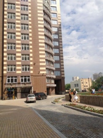 Продаж 3-х кімнатної квартири, вул. Глубочицька, 32б, ЖК Покровьский Посад - фото 1