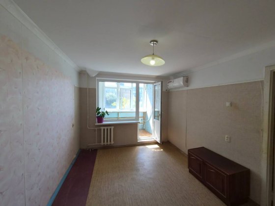 Продаж 2-х кімнатної квартири. 5-й Зарічний. Центр. Кривой Рог