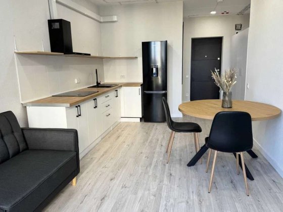 Продається сучасна квартира в ЖК Діброва Парк: 1-кімнатна, 42 м², 9 поверх. Київ