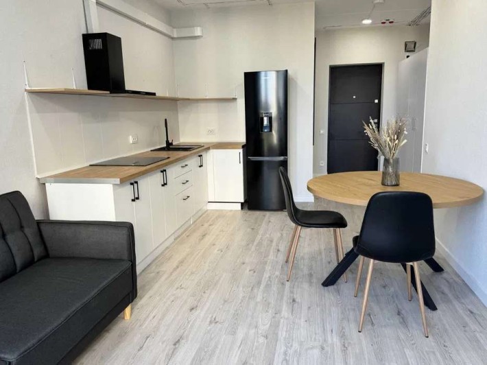 Продається сучасна квартира в ЖК Діброва Парк: 1-кімнатна, 42 м², 9 поверх. - фото 1