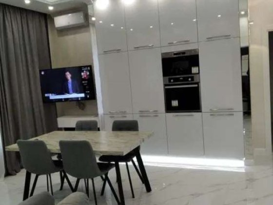 Продаж 2-к квартири вул. Зарічна 1б Київ
