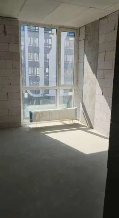 Продам 1-кімнатну квартиру в ЖК Республіка, бульвар Тадея Рильского 4 - фото 1
