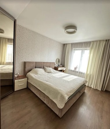 Продам 3-кімнатну квартиру з ремонтом  вул.Єлізавети Чавдар 28 - фото 1