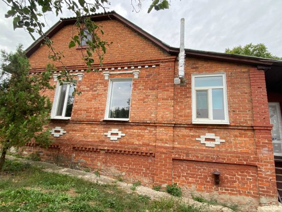 Продається окремий будинок в смт. Високий Високий