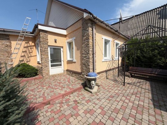 Продам часть дома Высокий Високий