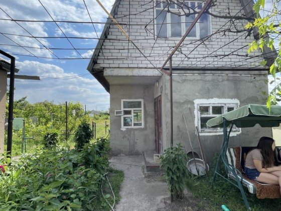 Продам дім+гостьовий будинок Кам'янське