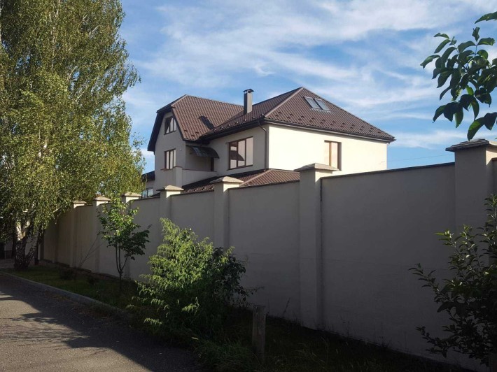 Продам 2 єт. дом 350 кв.м. в г.Вішгороде,микрорайон Дедовица - фото 1