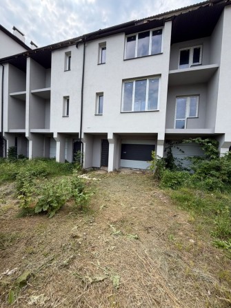 Продам котедж в центрі Дрогобича - фото 1