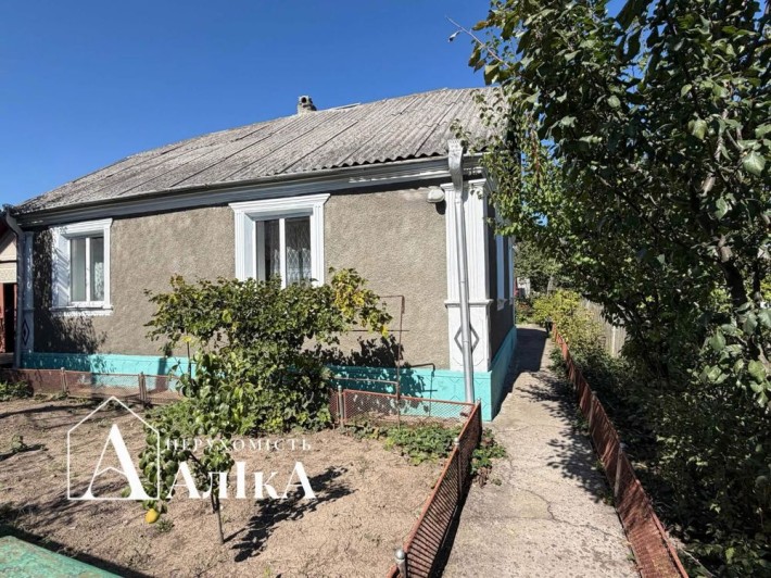 Продам будинок з літньою кухнею та гаражем - фото 1
