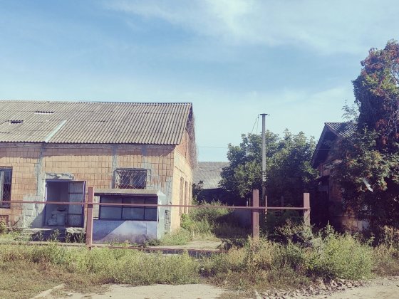 Продам приміщення з земельною ділянкою район жд вокзалу Прилуки