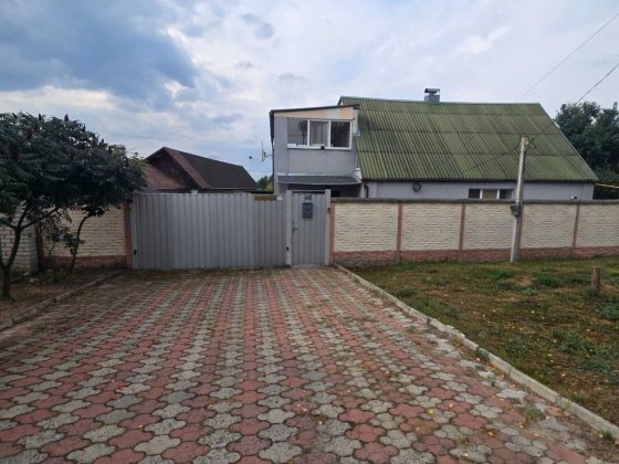 Продам будинок у Солоницівці з якісним ремонтом , 194 м² , 15 соток Солоницевка