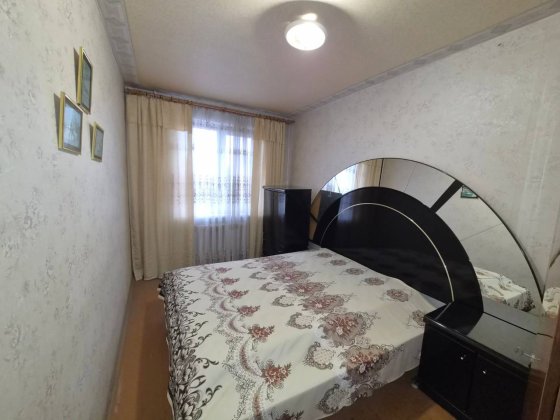 Продаж 2-х кімнатної квартири. Вулиця Свято-Миколаївська. Центр. Кривой Рог