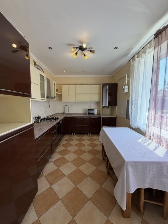 Продаж двоповерхового будинку в м. Умань (район Лиса Гора) - фото 1