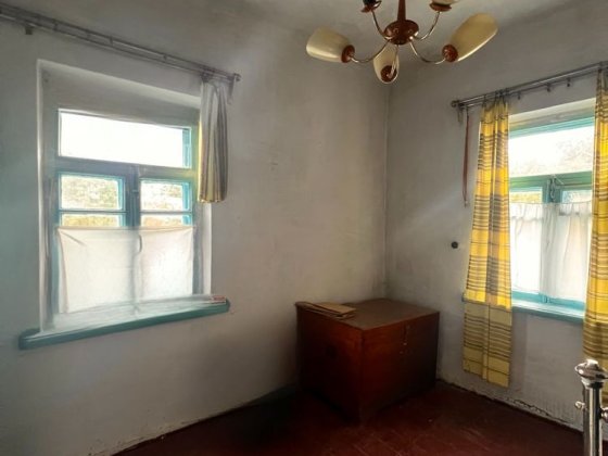 Продам  цегляний будинок, м. Шепетівка  поблизу 3-школи Шепетовка