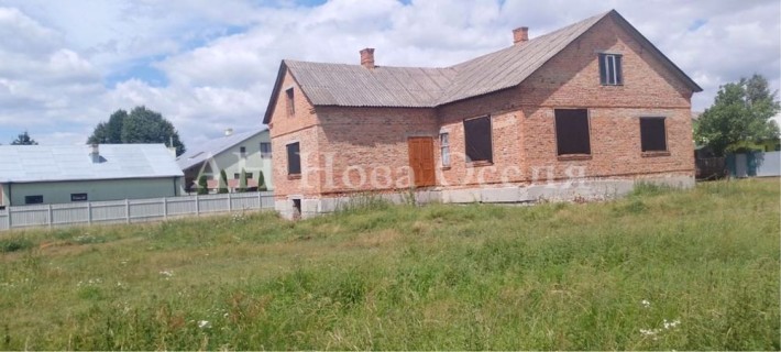 Новозбудований будинок у с. Корчин - фото 1