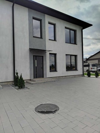Продається сучасний таунхаус  у с. РОВАНЦІ. Є ОСЕЛЯ - фото 1