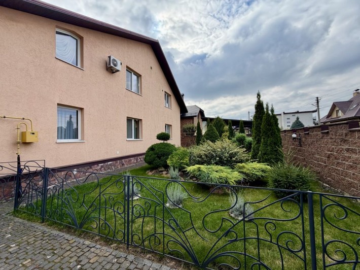 Продаж будинку з ремонтом у престижному с.Тарасове - фото 1
