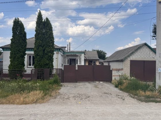 Продам дім у Підгородному (терміново) Підгородне