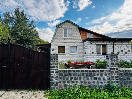 Продаж будинку зі зручностями у передмісті Житомира. Барашевка