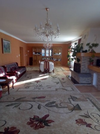 Продаж великого будинку в Сваляві - фото 1