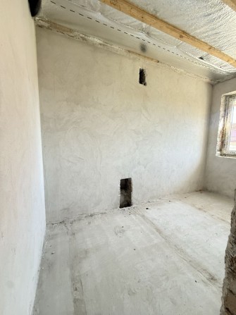 Цегляний будинок, міські комунікаціі - фото 1