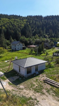 Будинку площею 98 м² у Микуличині із неймовірною панорамою на гору Хом’як. - фото 1