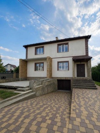 Продаж 2-поверхового будинку у Вовчинцях — готовий до ремонту, земельна ділянка 5 соток - фото 1