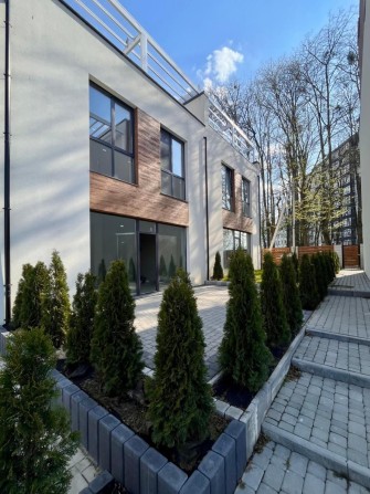 Танхауси в найкращій локації Івано Франківська - фото 1
