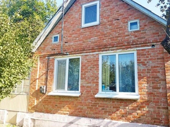 Продам будинок з ділянкою 5 соток в с. Гатне
