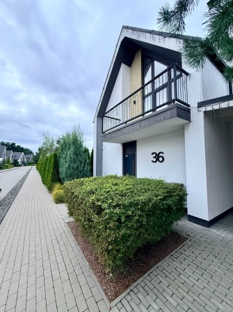 Будинок 111 м², 4 кімн, з авторським ремонтом та басейном, КМ Villagio, Білогородка - фото 1