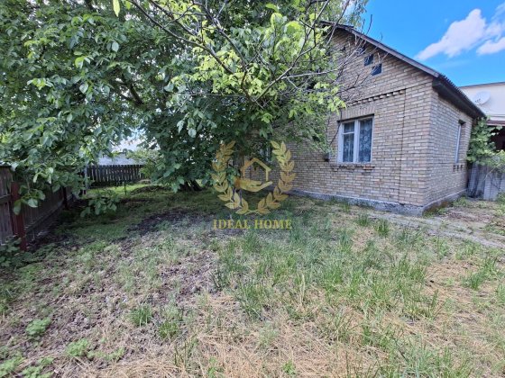 Продам гарну половину будинку в Білогородці.