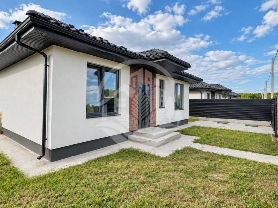 Продаж 3-кімнатного будинку 100 м² у с.Білогородка поруч з лісом з газом і ділянкою 4 сотки. Від заб Белогородка