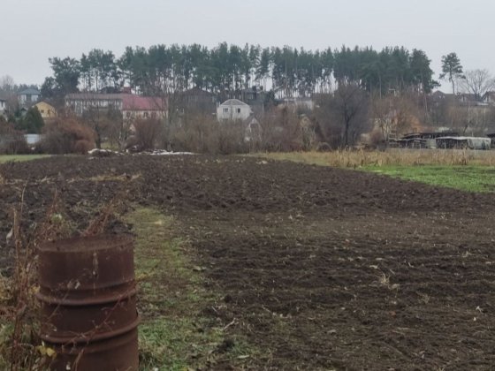 Продається земельна ділянка з будинком Ходосовка
