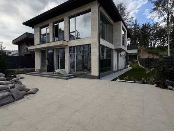 Продаж будинку в закритому КМ Нова Ходосівка 230м2, 8,5 соток, басейн, ЛІС, ГАЗ - 800000уо Ходосівка