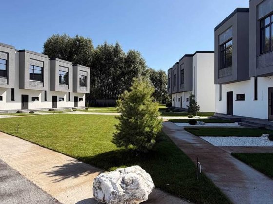 Без% Продаж Таунхаус Київська обл., с.Підгірцях, вул. Лугова | Новообухівська траса Підгірці