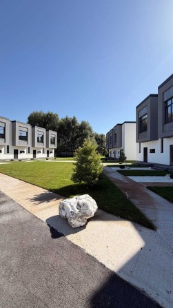Без% Продаж Таунхаус Київська обл., с.Підгірцях, вул. Лугова | Новообухівська траса - фото 1