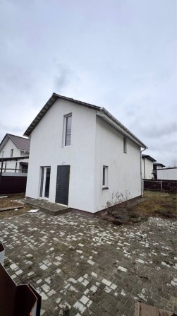 Продам будинок з чистовою обробкою  Стоянка. Без комісії - фото 1