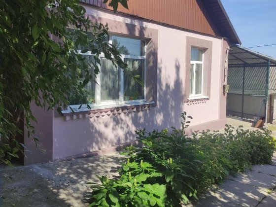 Продам будинок в тихому центрі Миронівка
