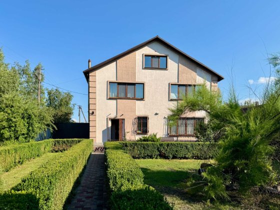 Продаж будинку під Києвом 134м.кв. з ремонтом, меблями і технікою | баня | камін | сосновий ліс | оз Бабинці
