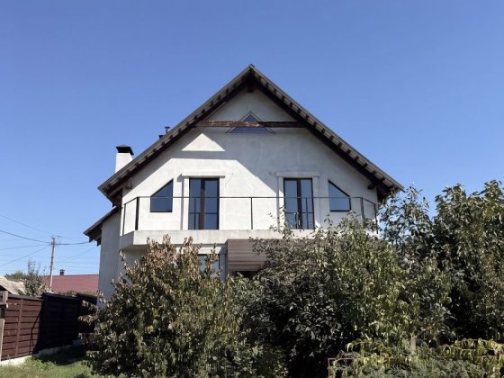 Автономний будинок з частковим ремонтом та укриттям,без комісії