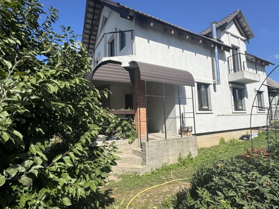 Продаж будинку в с. Блиставиця +є укриття,Житловий стан