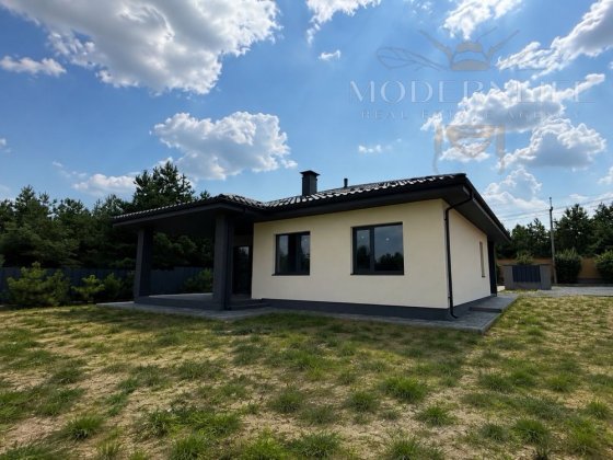 Продаж будинку 168.7м2 з підвалом в селі Бобриця