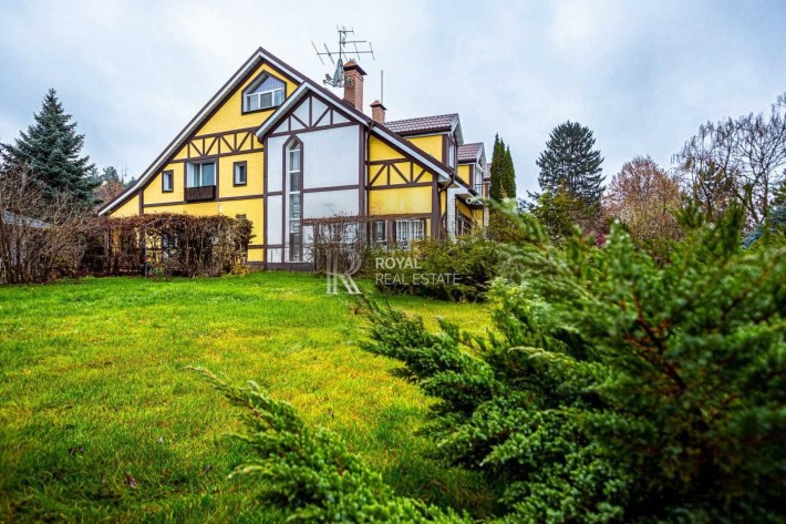 Продаж Будинок Велика Солтанівка 9 кімнат 500 м² 40 соток Сауна Басейн Генератор Гараж Тераса Продаж - фото 1
