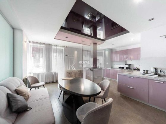 Продаж Будинок Горбовичі 1000 м² 24 сотки Власне озеро 2 басейни Генератор Свердловина Баня Кінозал  Горбовичи