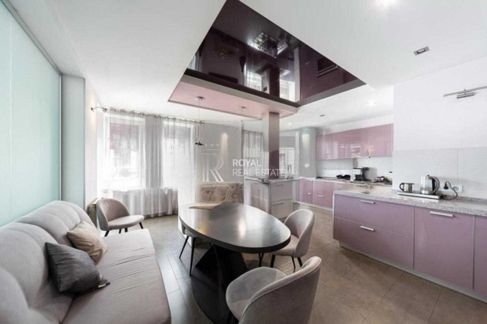 Продаж Будинок Горбовичі 1000 м² 24 сотки Власне озеро 2 басейни Генератор Свердловина Баня Кінозал  - фото 1